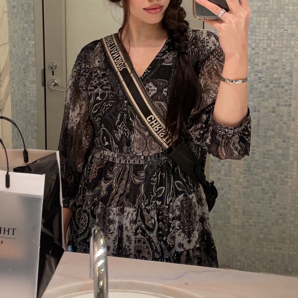 Spring dress - Picture 2 of 4